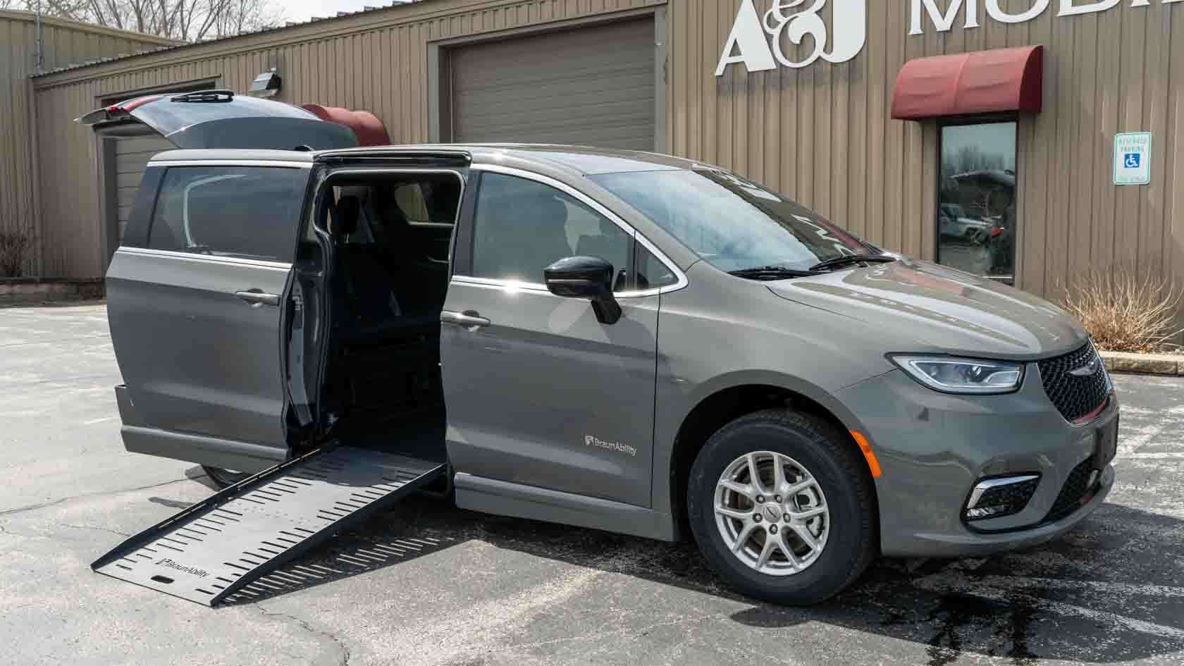 2025 Chrysler Pacifica