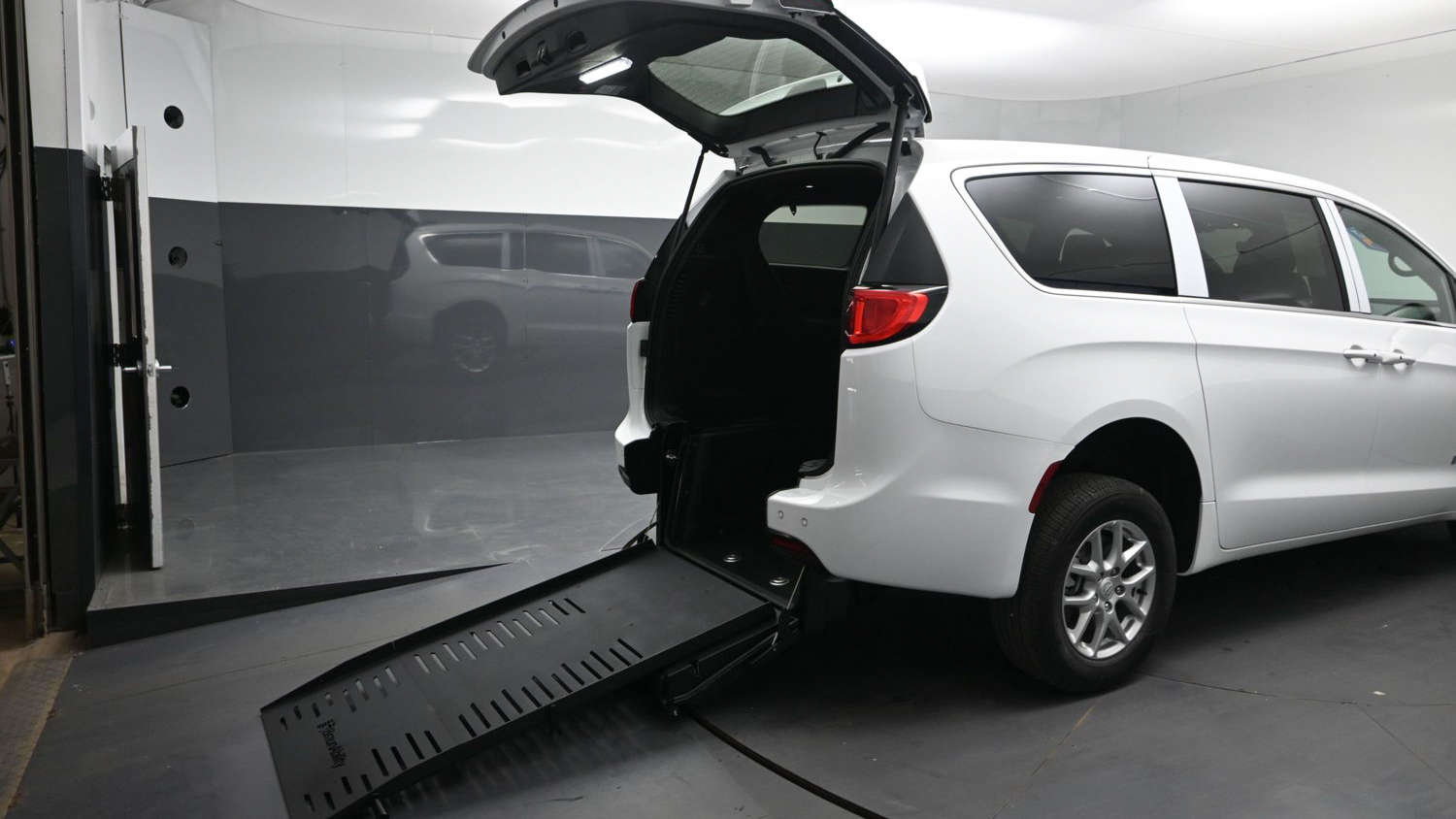 2026 Chrysler Voyager