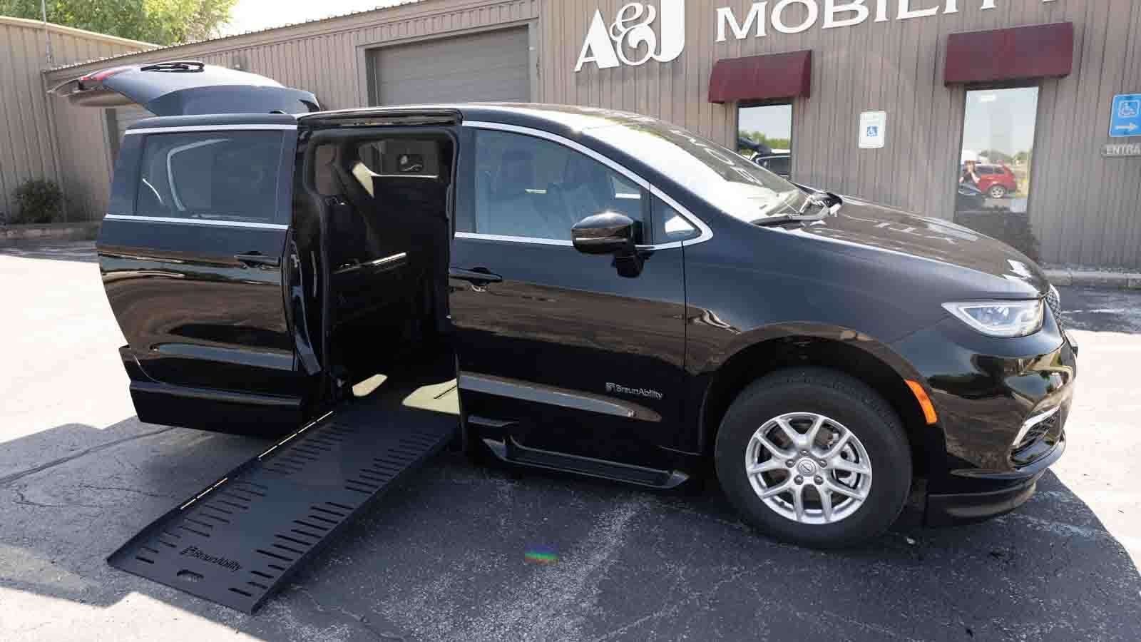 2025 Chrysler Pacifica
